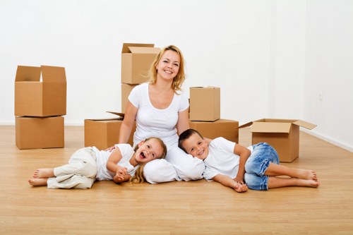 Secure loading and safety procedures for a removal van